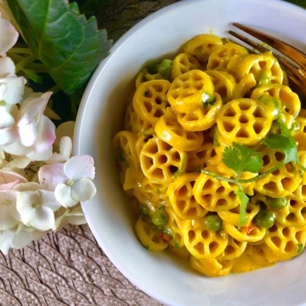 Vegan Mac and Cheese (Indian Spiced, Protein Packed!)