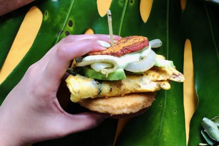 Sweet Potato Burger Buns with Crispy Chick’n & Masala ‘Eggs’