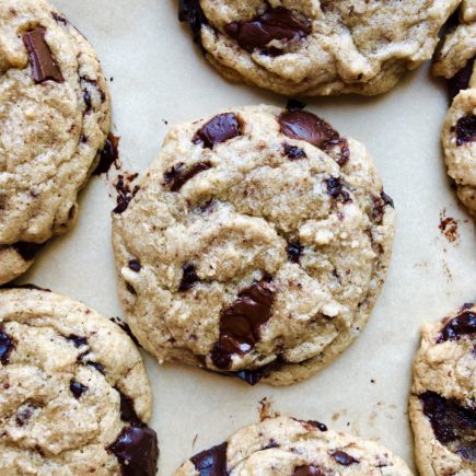 Classic Vegan Chocolate Chip Cookies – Chewy, Gooey, Perfect